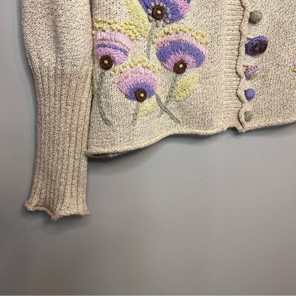Vintage Beige Embroidered Floral Cardigan - Picture 4 of 7